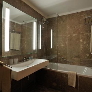 Zimmer mit zwei Einzelbetten